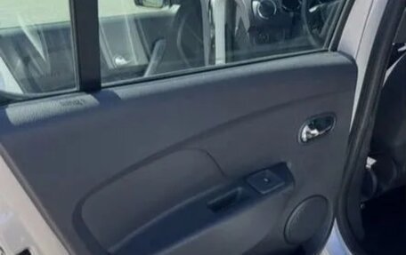 Renault Sandero II рестайлинг, 2016 год, 980 000 рублей, 15 фотография