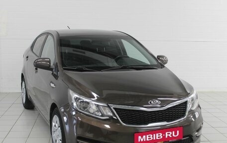 KIA Rio III рестайлинг, 2016 год, 1 040 000 рублей, 2 фотография