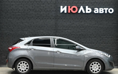 Hyundai i30 II рестайлинг, 2012 год, 840 000 рублей, 9 фотография