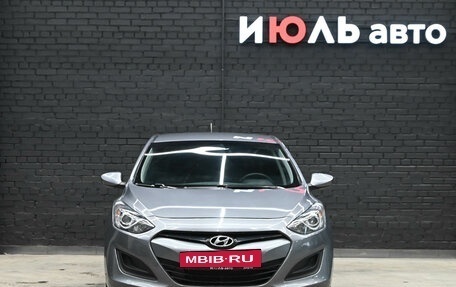 Hyundai i30 II рестайлинг, 2012 год, 840 000 рублей, 2 фотография