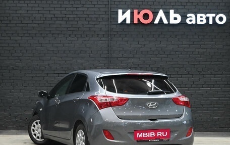 Hyundai i30 II рестайлинг, 2012 год, 840 000 рублей, 4 фотография
