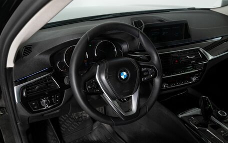 BMW 5 серия, 2019 год, 3 150 000 рублей, 5 фотография