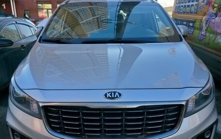 KIA Carnival III, 2018 год, 2 800 000 рублей, 1 фотография