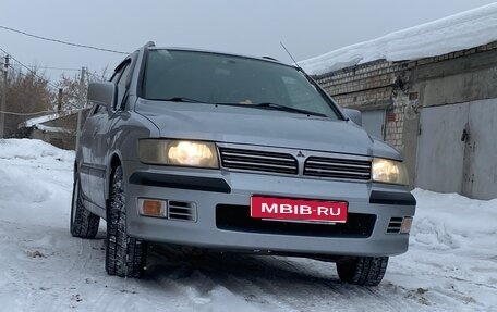 Mitsubishi Space Wagon III, 2004 год, 450 000 рублей, 1 фотография