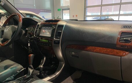 Toyota Land Cruiser Prado 120 рестайлинг, 2008 год, 1 800 000 рублей, 10 фотография