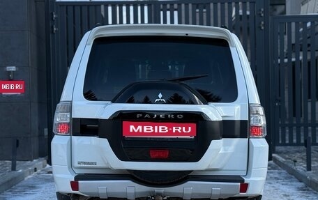 Mitsubishi Pajero IV, 2015 год, 2 999 999 рублей, 18 фотография