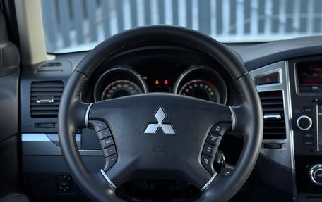 Mitsubishi Pajero IV, 2015 год, 2 999 999 рублей, 23 фотография