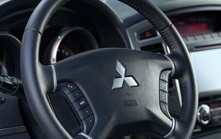 Mitsubishi Pajero IV, 2015 год, 2 999 999 рублей, 27 фотография