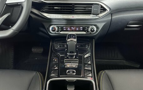 FAW Bestune T77, 2023 год, 1 895 000 рублей, 16 фотография