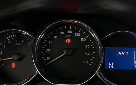 Renault Logan II, 2015 год, 780 000 рублей, 19 фотография