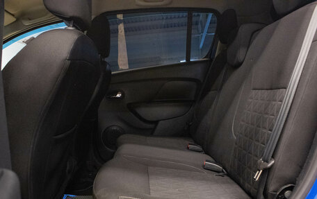 Renault Sandero II рестайлинг, 2015 год, 1 049 000 рублей, 22 фотография