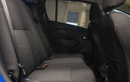 Renault Sandero II рестайлинг, 2015 год, 1 049 000 рублей, 23 фотография