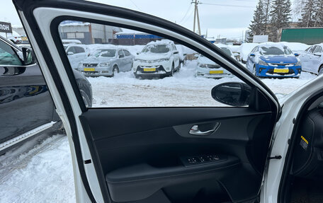 KIA K3, 2019 год, 2 000 000 рублей, 10 фотография