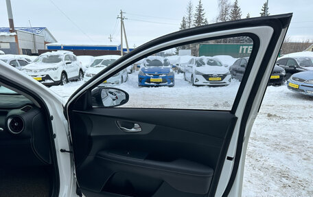 KIA K3, 2019 год, 2 000 000 рублей, 28 фотография