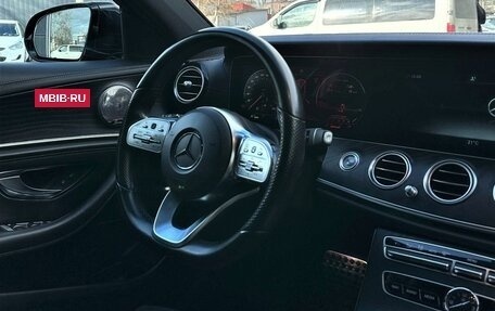 Mercedes-Benz E-Класс, 2018 год, 3 300 000 рублей, 15 фотография