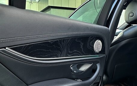 Mercedes-Benz E-Класс, 2018 год, 3 300 000 рублей, 18 фотография