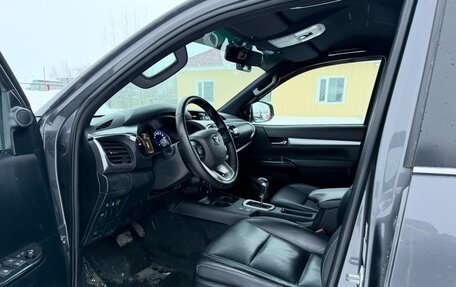 Toyota Hilux VIII, 2018 год, 3 480 000 рублей, 6 фотография