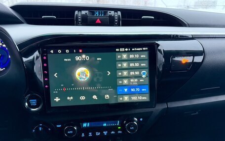 Toyota Hilux VIII, 2018 год, 3 480 000 рублей, 12 фотография