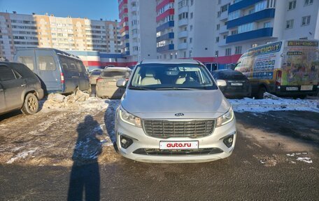 KIA Carnival III, 2018 год, 2 800 000 рублей, 4 фотография