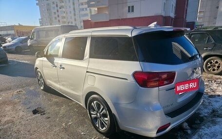 KIA Carnival III, 2018 год, 2 800 000 рублей, 7 фотография