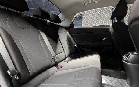 Hyundai Elantra, 2021 год, 1 825 000 рублей, 39 фотография