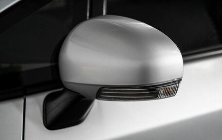 Toyota Prius, 2014 год, 1 200 000 рублей, 18 фотография