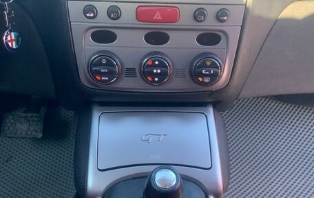 Alfa Romeo GT, 2006 год, 575 000 рублей, 17 фотография