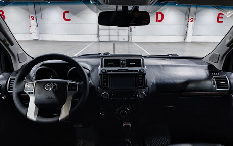 Toyota Land Cruiser Prado 150 рестайлинг 2, 2014 год, 2 957 000 рублей, 17 фотография