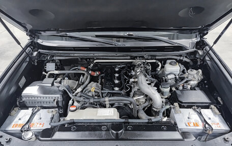 Toyota Land Cruiser Prado 150 рестайлинг 2, 2014 год, 2 957 000 рублей, 11 фотография