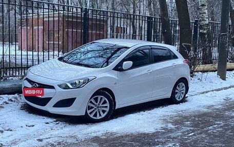 Hyundai i30 II рестайлинг, 2012 год, 950 000 рублей, 2 фотография