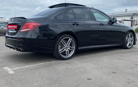 Mercedes-Benz E-Класс, 2017 год, 3 000 000 рублей, 3 фотография