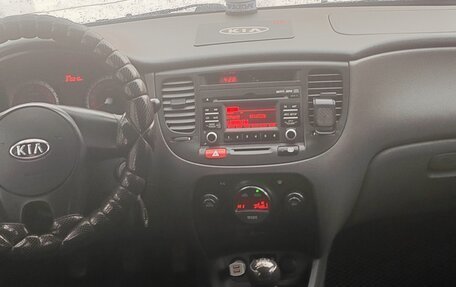 KIA Rio II, 2011 год, 630 000 рублей, 13 фотография