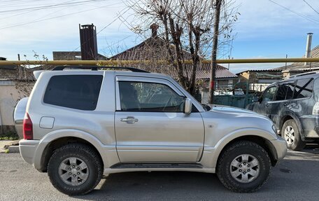 Mitsubishi Pajero III рестайлинг, 2005 год, 1 300 000 рублей, 2 фотография