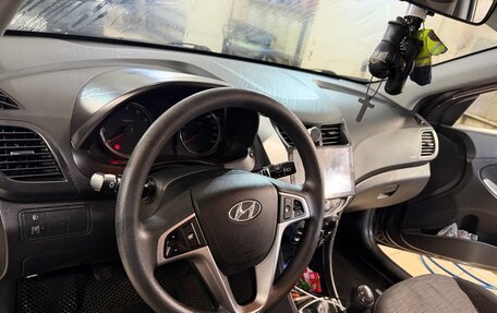 Hyundai Solaris II рестайлинг, 2016 год, 1 050 000 рублей, 6 фотография