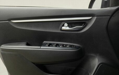 KIA Rio IV, 2021 год, 1 860 000 рублей, 15 фотография