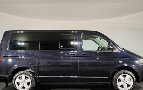 Volkswagen Multivan T5, 2011 год, 2 400 000 рублей, 4 фотография