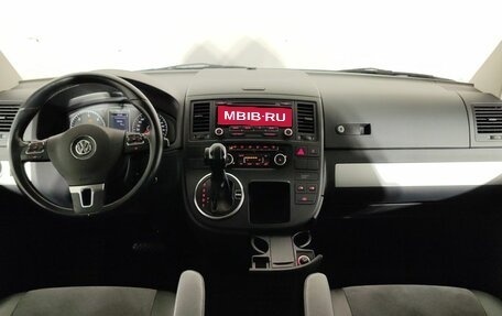 Volkswagen Multivan T5, 2011 год, 2 400 000 рублей, 10 фотография