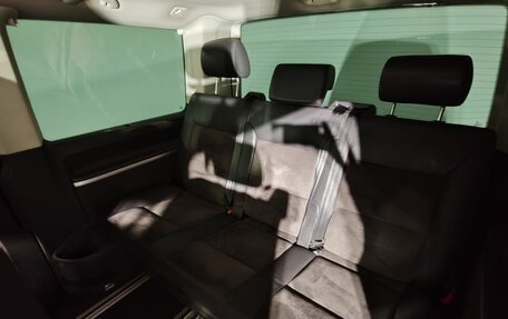 Volkswagen Multivan T5, 2011 год, 2 400 000 рублей, 15 фотография