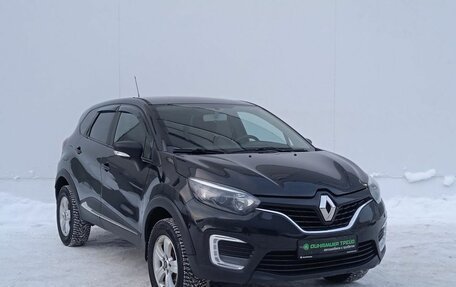 Renault Kaptur I рестайлинг, 2018 год, 1 070 000 рублей, 3 фотография