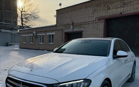 Mercedes-Benz E-Класс, 2024 год, 7 150 000 рублей, 1 фотография