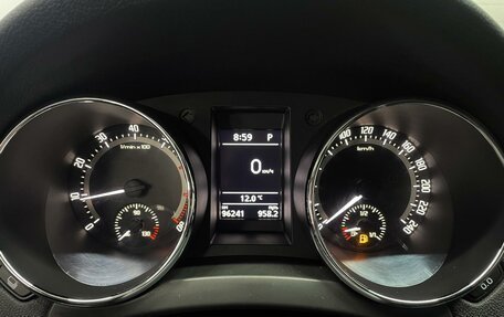 Skoda Yeti I рестайлинг, 2016 год, 1 600 000 рублей, 22 фотография