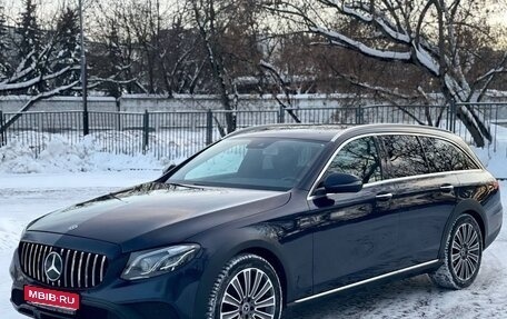 Mercedes-Benz E-Класс, 2017 год, 3 299 000 рублей, 1 фотография