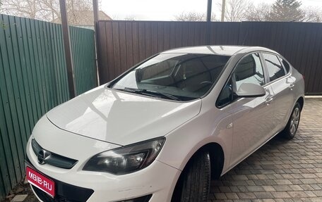 Opel Astra J, 2013 год, 820 000 рублей, 1 фотография