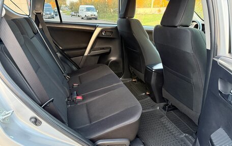 Toyota RAV4, 2013 год, 1 570 000 рублей, 9 фотография