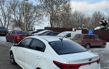 KIA Rio IV, 2020 год, 1 250 000 рублей, 3 фотография