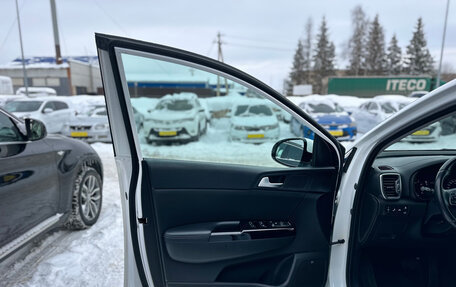 KIA Sportage IV рестайлинг, 2018 год, 2 490 000 рублей, 10 фотография