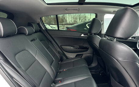 KIA Sportage IV рестайлинг, 2018 год, 2 490 000 рублей, 34 фотография