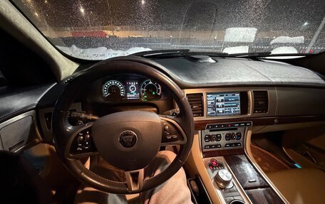 Jaguar XF I рестайлинг, 2013 год, 1 400 000 рублей, 17 фотография