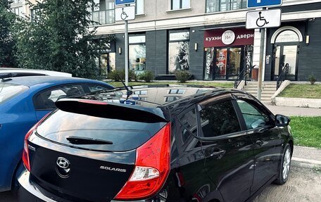 Hyundai Solaris II рестайлинг, 2011 год, 860 000 рублей, 5 фотография