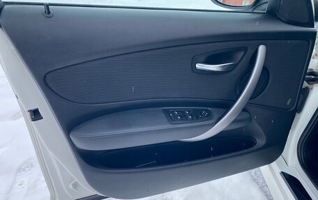 BMW 1 серия, 2011 год, 1 111 000 рублей, 18 фотография